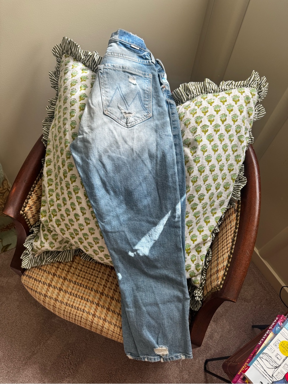MOTHER The Tomcat Cropped Ankle Jeans with Back Pocket Stitching - Picture 2 of 7